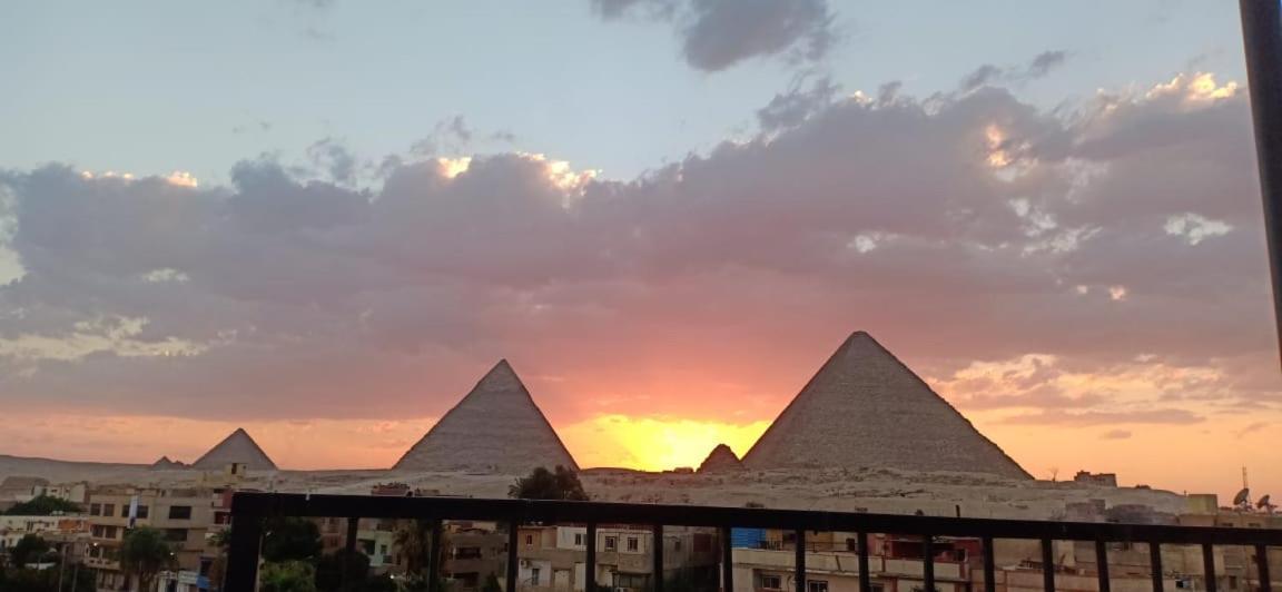 מלון Kafret el-Gabal Carpet Alaadein Pyramids View מראה חיצוני תמונה